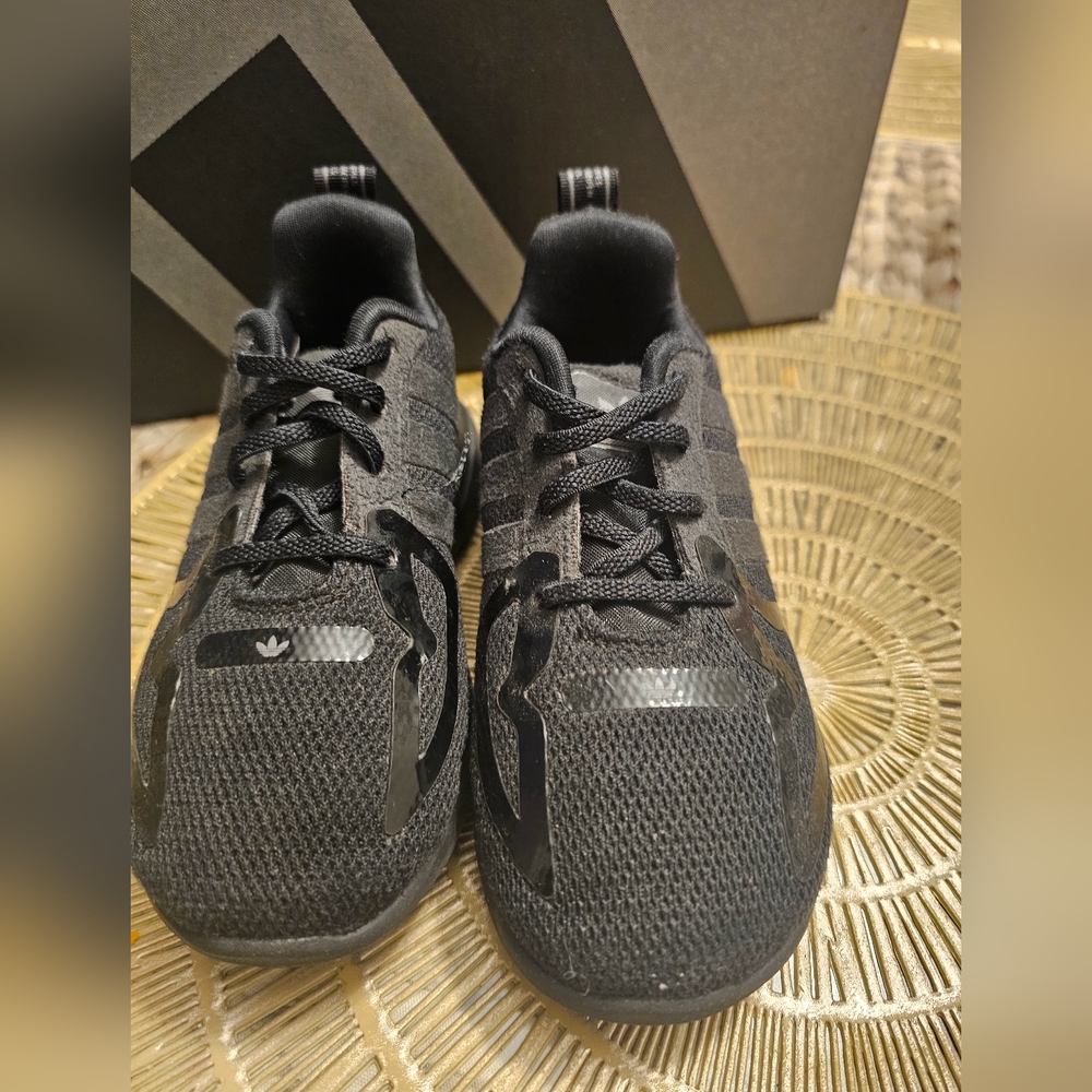 Adidas Kids Black Sneakers - Picture 2 of 8